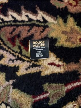 Chanel Rouge Allure Luminous Satin Lip Colour 187 Genial - Black Packaging